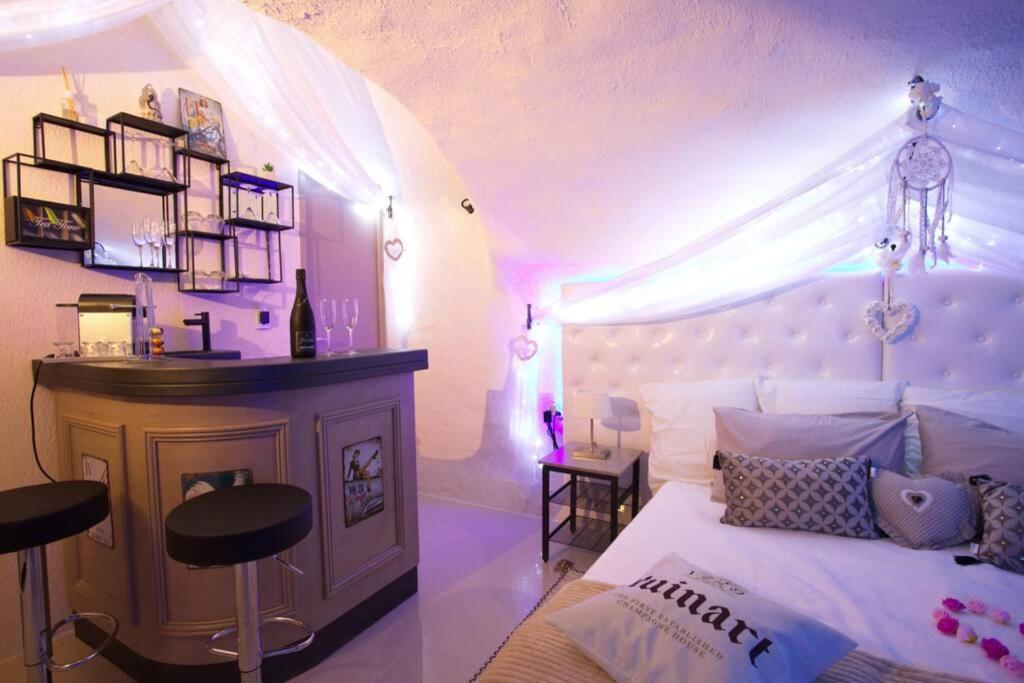 Les Secrets D'Alcove, Nuits Romantiques Avec Spa Aix-en-Provence Eksteriør billede