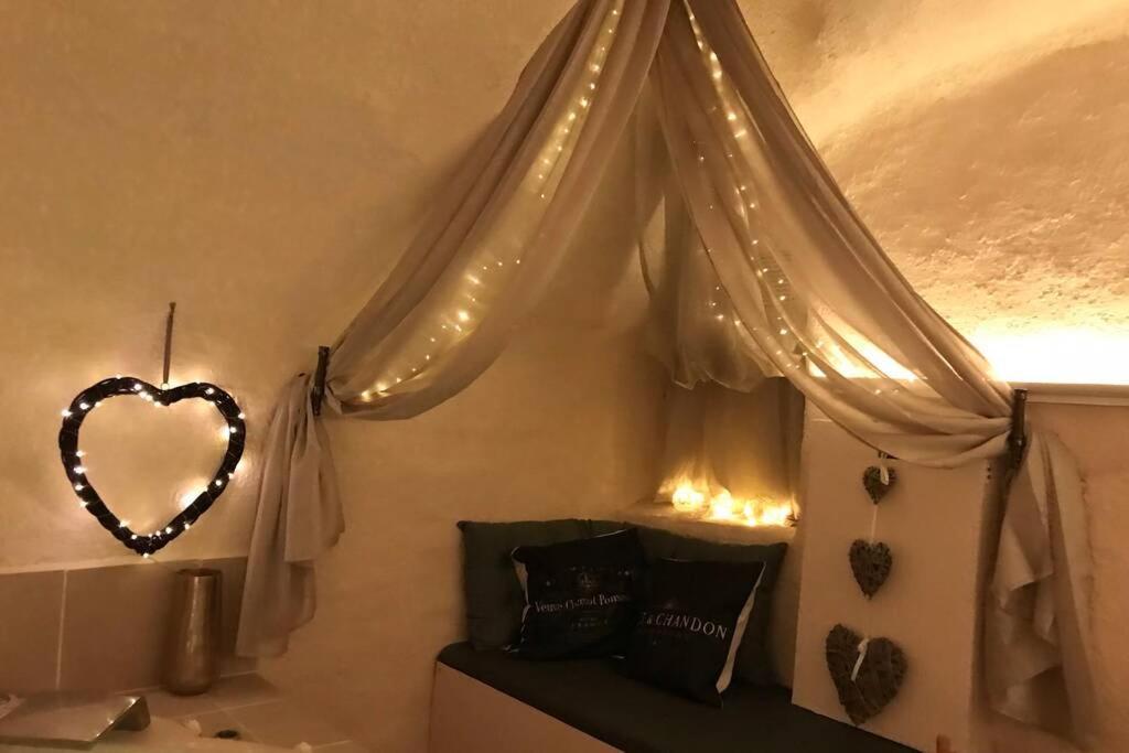 Les Secrets D'Alcove, Nuits Romantiques Avec Spa Aix-en-Provence Eksteriør billede
